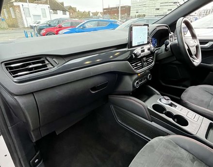 Ford Kuga 2.5 Kuga ST-Line X Edition PHEV CVT 5dr 17