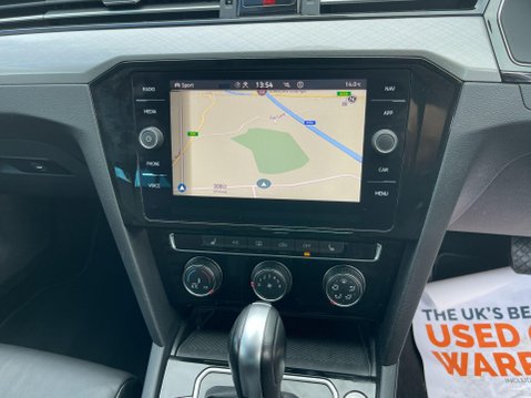 Volkswagen Passat 2.0 TDI EVO SEL DSG Euro 6 (s/s) 5dr 20