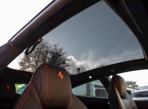 Ferrari GTC4 Lusso 14