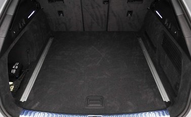 Audi RS6 Avant Carbon Black 34