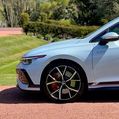 Volkswagen Golf GTI CLUBSPORT TSI DSG 1