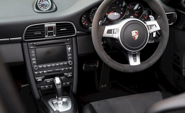 Porsche 911 (997) Carrera GTS Cabriolet 20