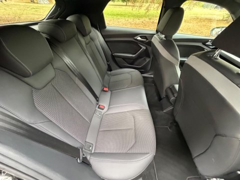 Audi A1 SPORTBACK TFSI S LINE 32