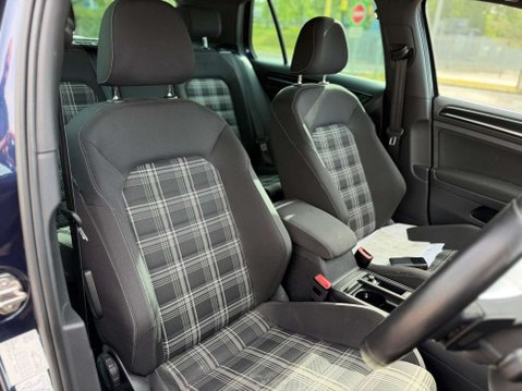 Volkswagen Golf 2.0 Golf GTD Semi-Auto 5dr 9