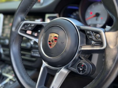 Porsche Macan 3.0 Macan S Semi-Auto 4WD 5dr 7