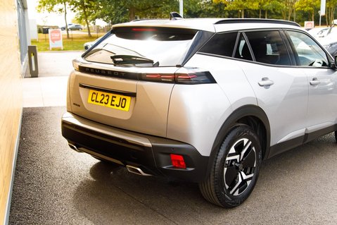 Peugeot 2008 PURETECH EAT8 S/S ALLURE 7