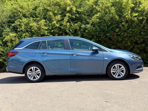 Vauxhall Astra 1.6 CDTi Tech Line Sports Tourer Euro 6 5dr 8