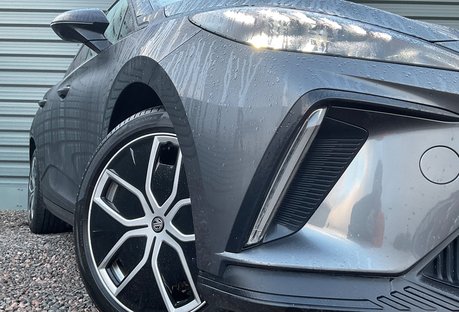 MG MG4 EV 64kWh TROPHY