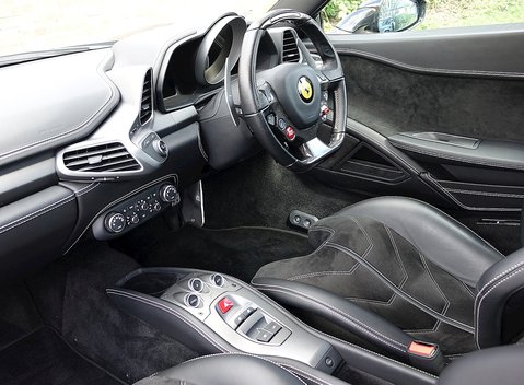 Ferrari 458 Spider 19