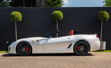 Ferrari 599 SA Aperta 3