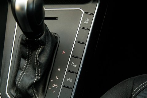 Volkswagen Polo R-LINE TSI DSG 35