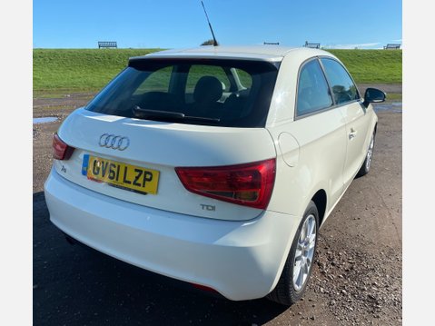 Audi A1 TDI SE 3
