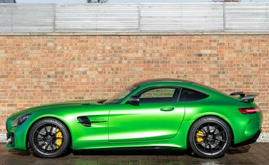 Mercedes-Benz AMG GT R GT R 2
