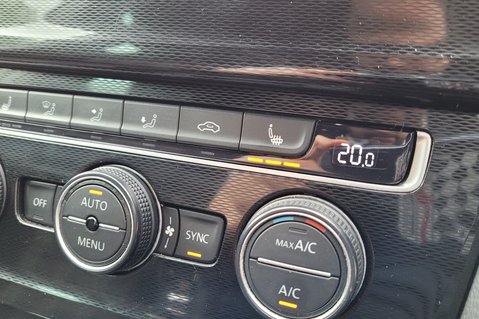 Volkswagen Golf GTI 42