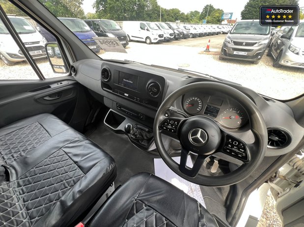 Mercedes-Benz Sprinter MWB L2H3 High Roof CDi FWD Cruise Control EURO 6 NO VAT 27