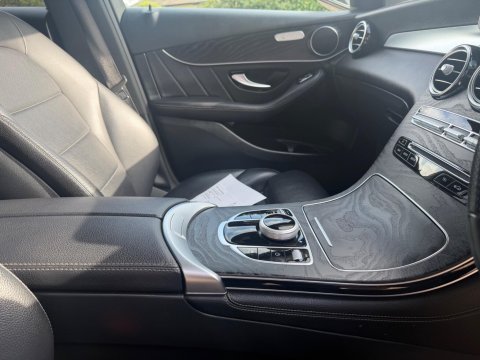 Mercedes-Benz GLC 2.1 GLC220d AMG Line G-Tronic 4MATIC Euro 6 (s/s) 5dr 36