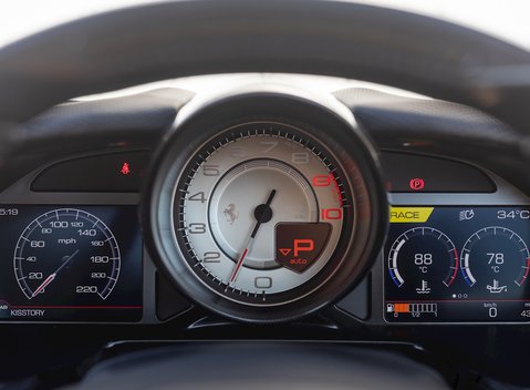 Ferrari 812 Superfast 16