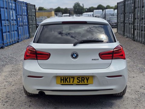 2017 BMW 1 Series thumbnail 10