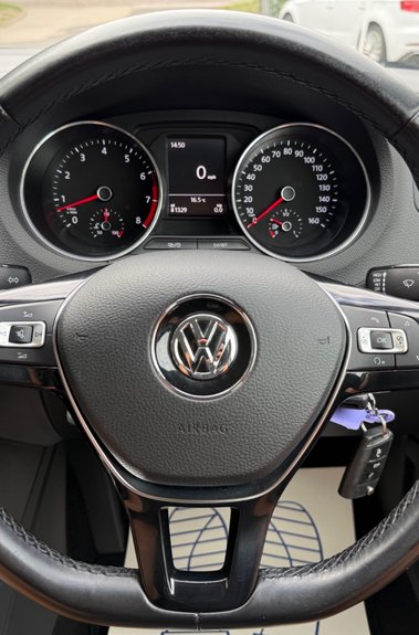 Volkswagen Polo SE TSI - £20 ROAD TAX - 9 SERVICES RECORDED - NEW MOT  