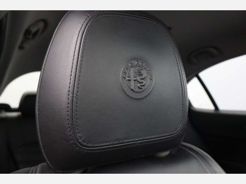 Alfa Romeo Giulia 2.1 Giulia Speciale TD Auto 4dr 16
