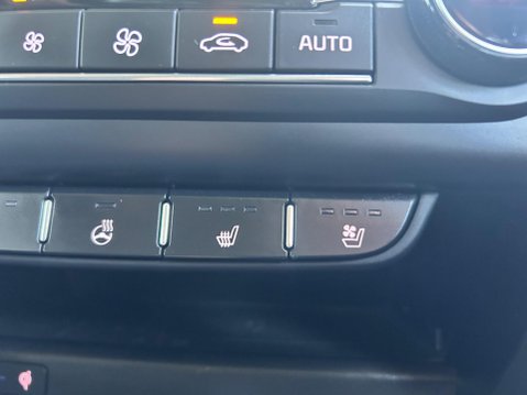 Kia Ceed FIRST EDITION ISG 21