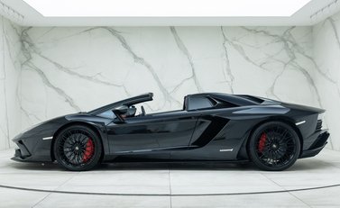 Lamborghini Aventador S LP 740-4 Roadster 3