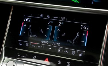 Audi RS6 Avant Carbon Black Urban 20