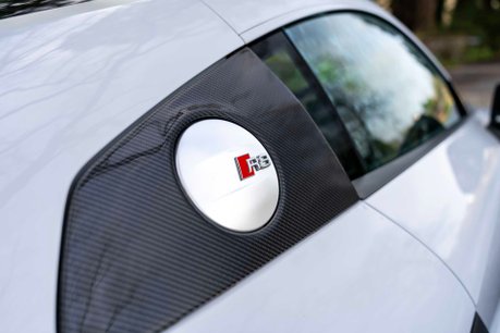 Audi R8 V10 PLUS QUATTRO. CARBON INT & EXT. SOUND & COMFORT PACK. SPORTS PLUS PACK. 6