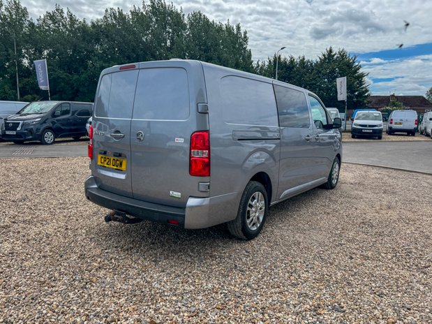 Vauxhall Vivaro Crew Cab LWB L2H1 Low Roof Sportive 2900 Air Con Sensors EURO 6 NO VAT 7