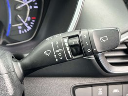 Hyundai SANTA FE 2.2 Santa Fe Premium SE CRDi Auto 4WD 5dr 77