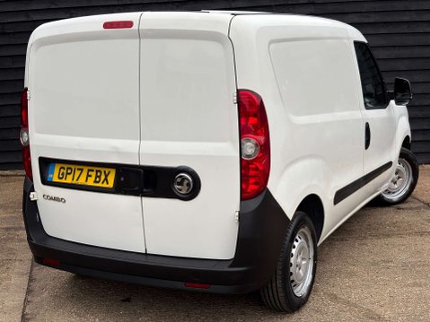 Vauxhall Combo 1.2 Combo 2000 CDTi 23