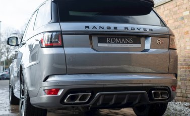 Land Rover Range Rover Sport 5.0 SVR 25