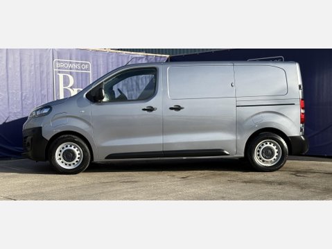 Vauxhall Vivaro 3100 75kWh Dynamic Panel Van 6dr Electric Auto L1 H1 (7.4kW Charger) (136 p 7