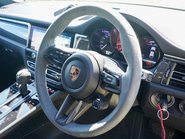 Porsche Macan GTS PDK 14