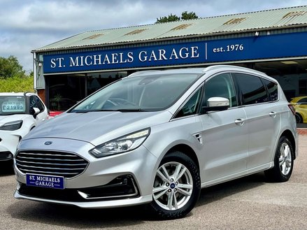 Ford S-Max 2.5 S-Max Titanium HEV CVT 5dr