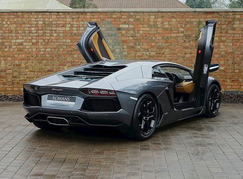 Lamborghini Aventador LP 700-4 22