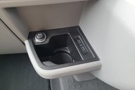 Volkswagen Transporter T6.1 T28 TDI P/V HIGHLINE 38