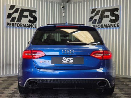 Audi RS4 4.2 FSI V8 Estate 5dr Petrol S Tronic quattro Euro 5 (450 ps) 45