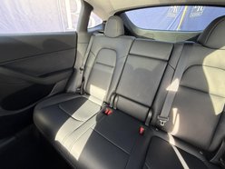 Tesla Model Y (Dual Motor) Long Range SUV 5dr Electric Auto 4WDE (384 bhp) 27