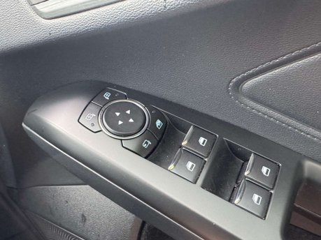 Ford Focus 1.0 Focus Titanium Auto 5dr 36