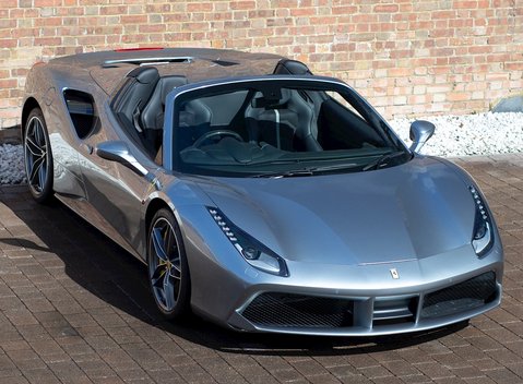 Ferrari 488 Spider 8