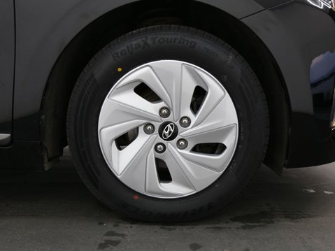 Hyundai IONIQ 1.6 h-GDi Premium SE DCT Euro 6 (s/s) 5dr 27