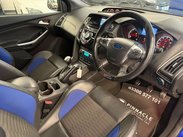 Ford Focus 2.0T EcoBoost ST-2 Euro 5 (s/s) 5dr 31