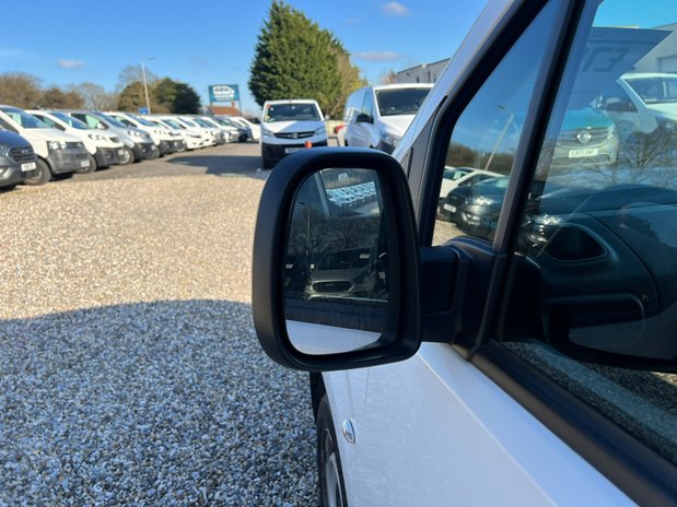 Vauxhall Combo SWB L1H1 Low Roof 2000 Dynamic Air Con EURO 6 NO VAT 19