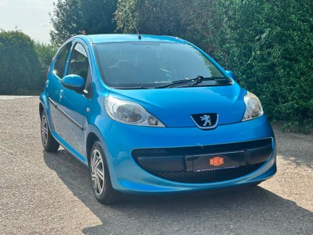 Peugeot 107 URBAN 2-TRONIC