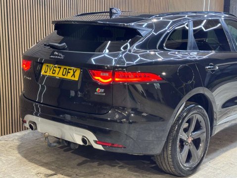 Jaguar F-Pace 3.0 F-PACE V6 S AWD D Auto 4WD 5dr 20