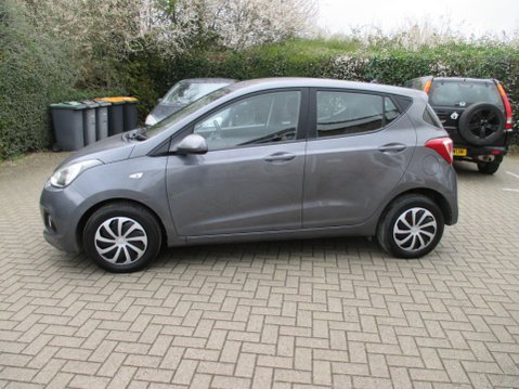 Hyundai i10 1.2 SE Euro 5 5dr 7
