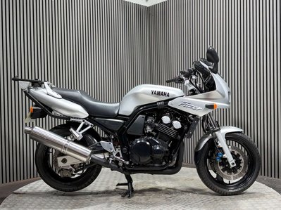 Yamaha FZS FAZER 2000 ONLY 14K VERY CLEAN PROJECT BIKE 600CC COMMUTER