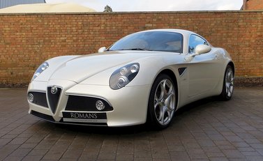 Alfa Romeo 8C Competizione 9