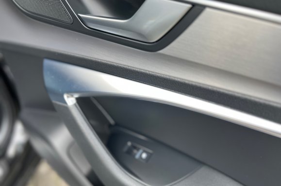 Audi A6 AVANT TDI QUATTRO S LINE AUTO 33